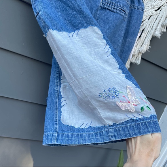 ERIKA KELLY APPAREL Patchwork Vintage Hankies & Lace Hand Sewn Denim Shorts - Picture 7 of 14